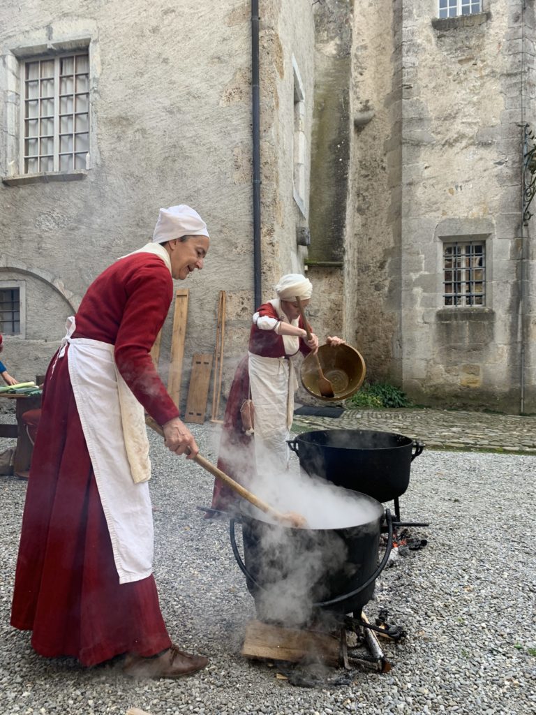 Crédit photo: Château de Gruyères. Journée des Châteaux suisses à Gruyères, 03.10.2021