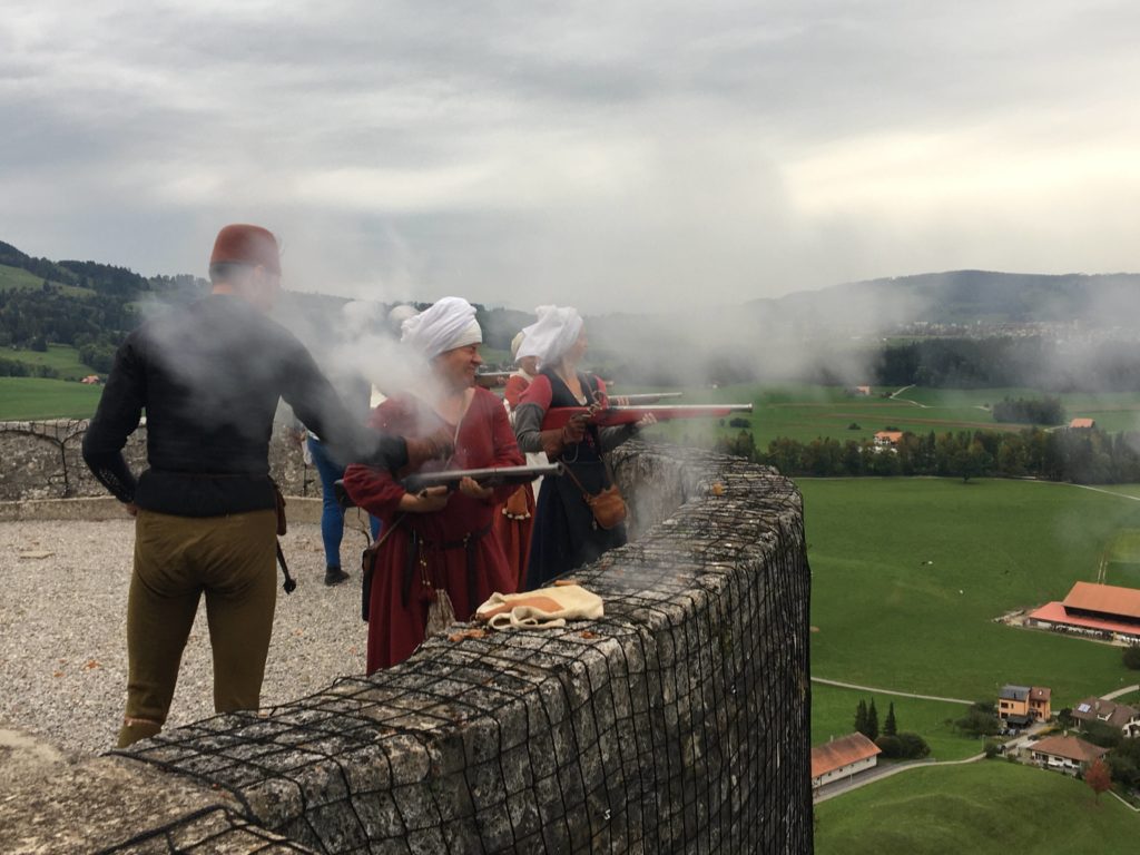 Crédit photo: Compagnie des Quatre Lunes. Journée des Châteaux suisses à Gruyères, 03.10.2021