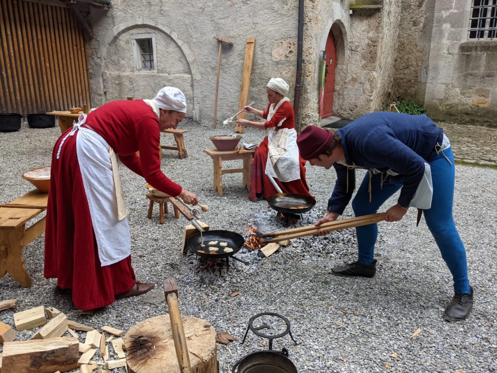 Crédit photo: Compagnie des Quatre Lunes. Journée des Châteaux suisses à Gruyères, 03.10.2021